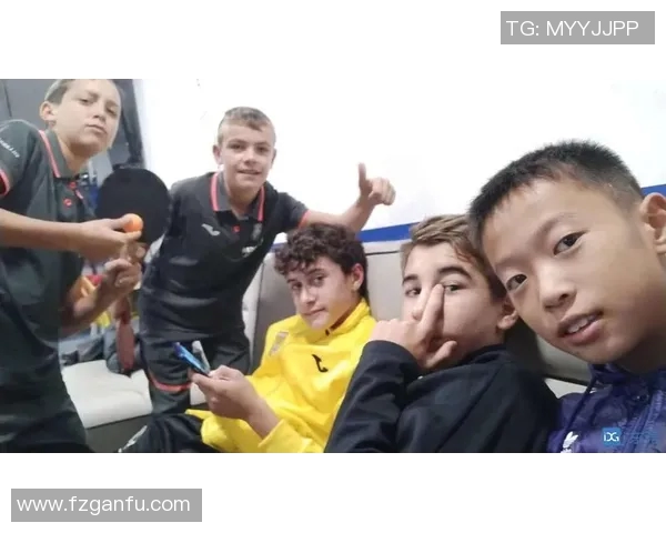 不期而遇的足球明星背后的故事与传奇人生揭秘